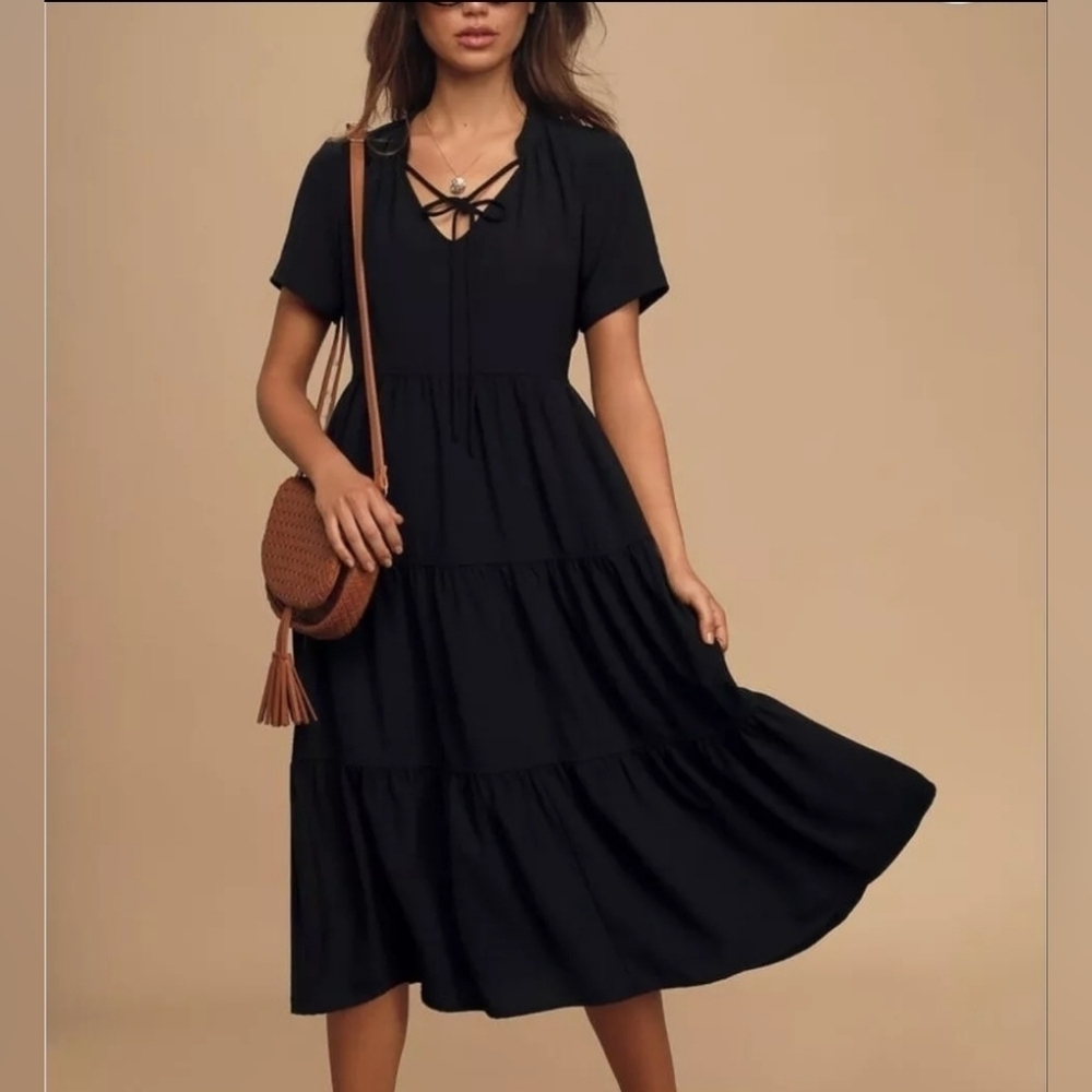 Lulu's Black Tiered maxi dress S